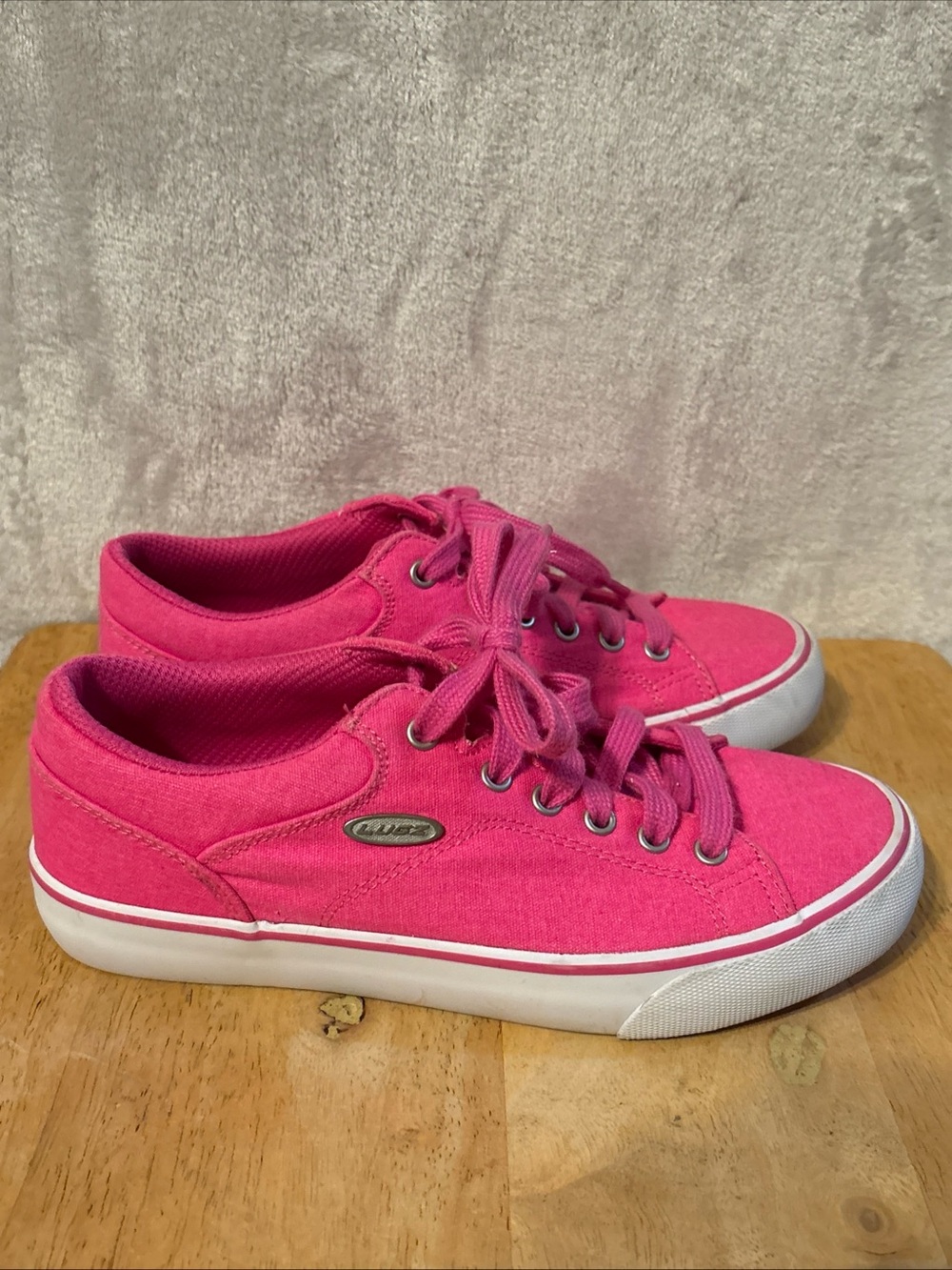 Lugz Women’s Bright Pink Low-Top Canvas Sneakers